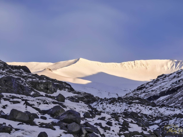 Hike to Crystal Ice Cave Vatnaj&ouml;kull Glacier Iceland